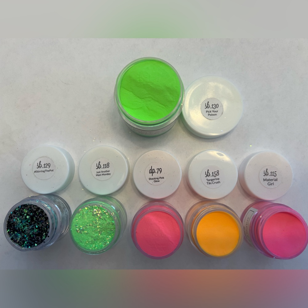 Sparkle and Co dip powders.